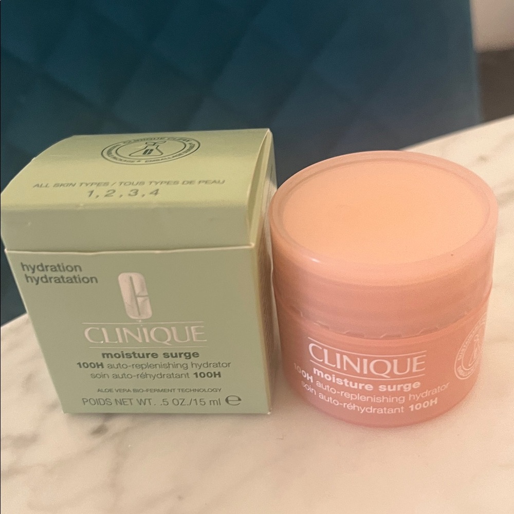 Clinique moisture surge